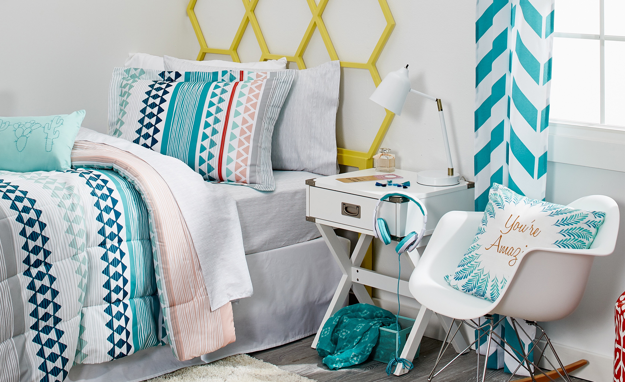 10+ Dorm Room Storage Ideas to Maximize your Spaces