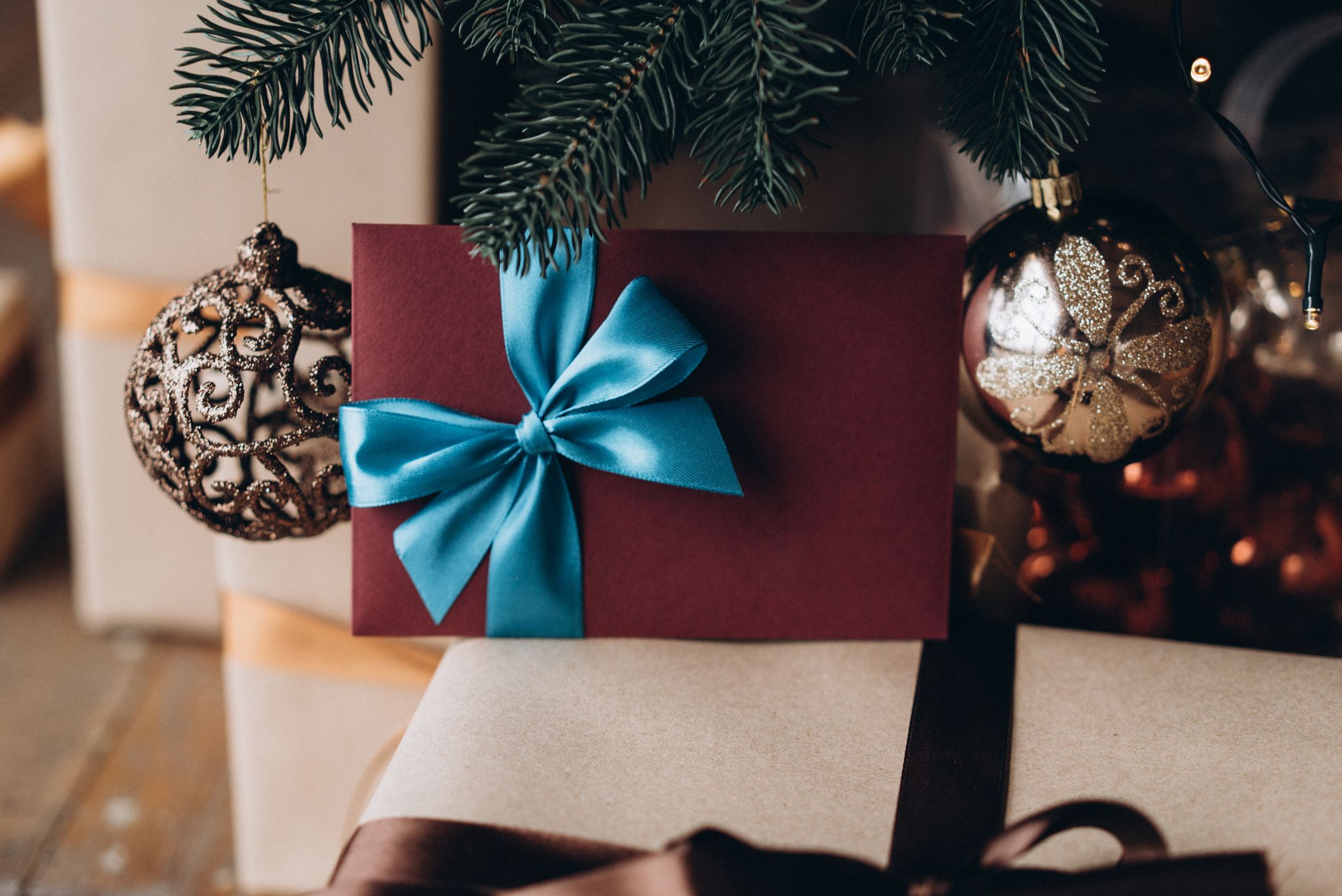 6 Useful Christmas Gifts for the College Student on Your List
