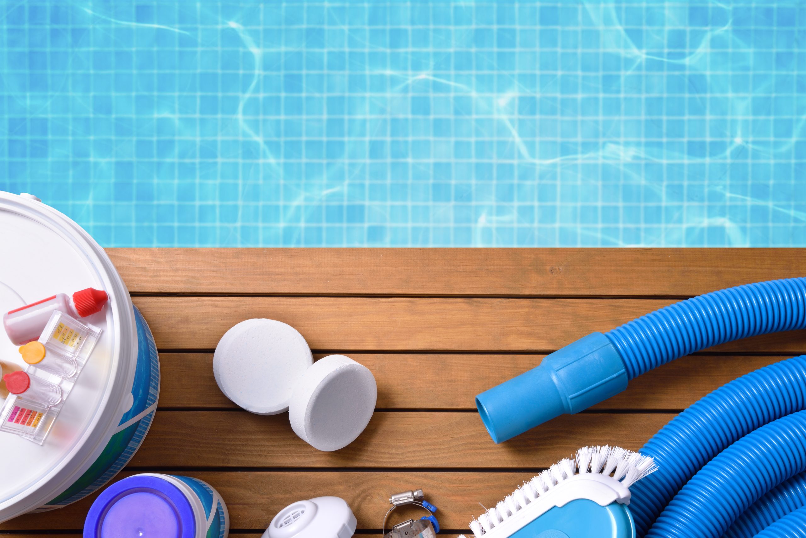 Pool Maintenance 101 5 Tools And 5 Tips HousesItWorld