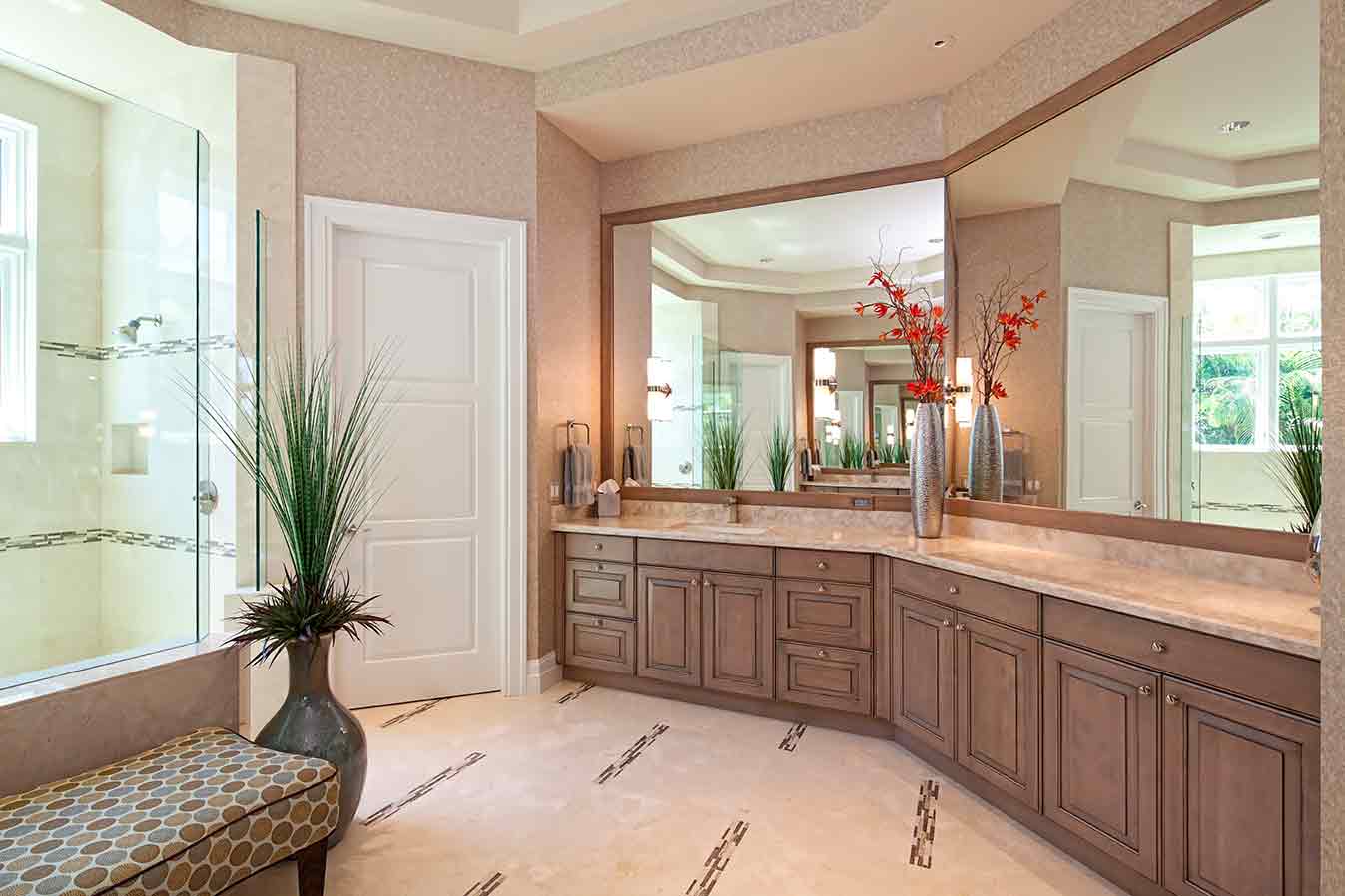 Everything You Need to Know About Custom Mirrors for Your Installation Project