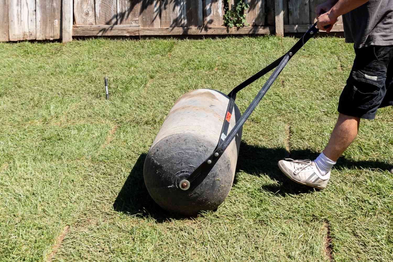 How to Lay Sod in 10 Easy Steps: A Comprehensive Guide for Beginners