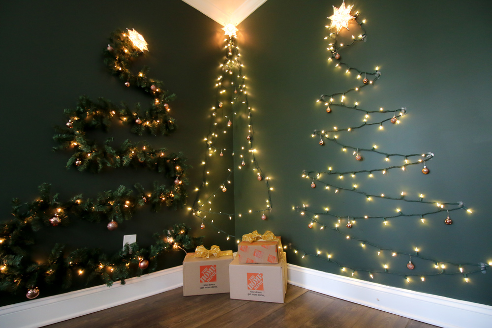How to Wrap Lights on a Christmas Tree