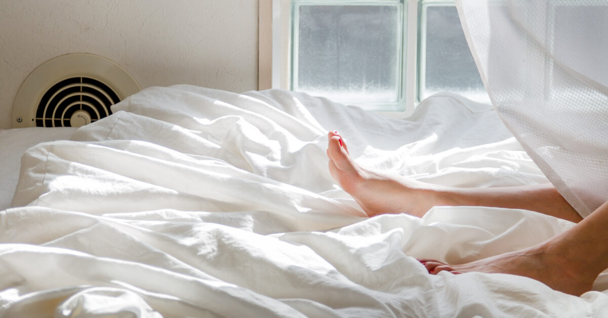 5 Ways to Warm Up the Bedroom Without Running the Heat HousesItWorld