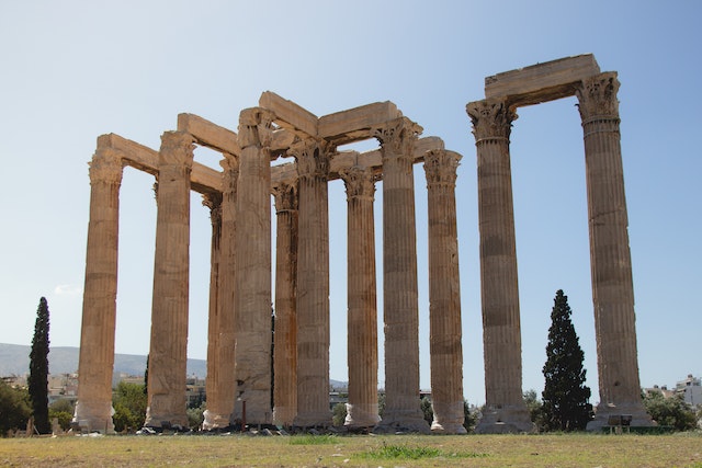 A picture containing building, grass, outdoor, ruin

Description automatically generated