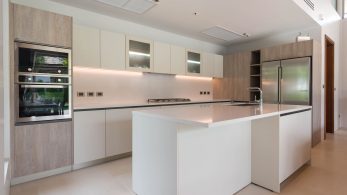 A Guide to Choosing the Right Stone Benchtop for Kitchen